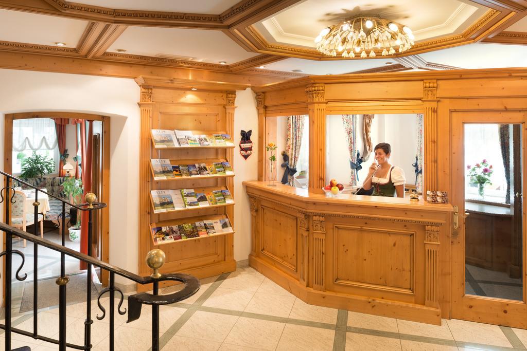 Hotel Zum Wolf Castelrotto Eksteriør billede