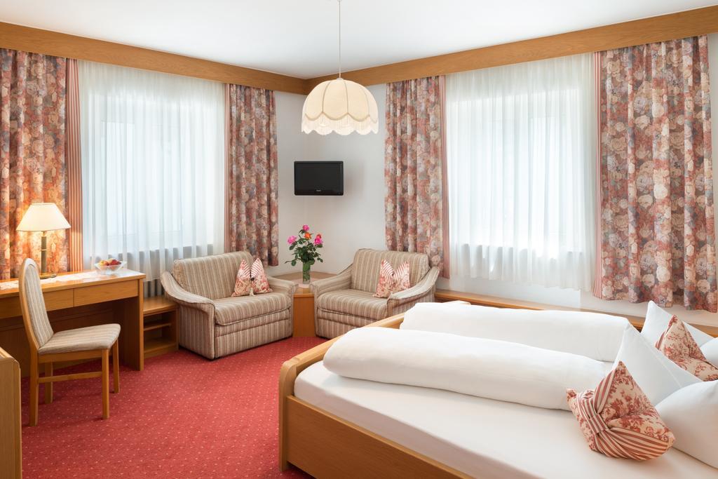 Hotel Zum Wolf Castelrotto Værelse billede
